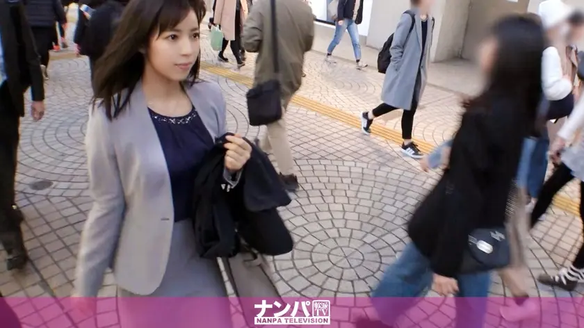 マジ軟派、初撮。 1322 新宿で見つけた縁起良き名前の美女「れいわ」さん♪ホテルに連れ込み、ストッキング引き裂いて豪快潮吹き♪スレンダーな体型が際立つ立ちバックは必見！！