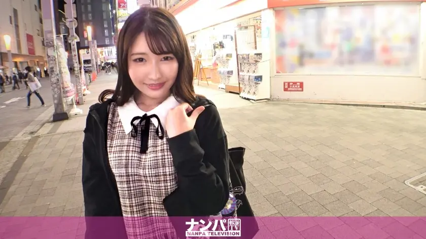 マジ軟派、初撮。 1551 ふわふわ系メイド美少女をナンパ成功！エッチなことが好きと言うのですかさず後ろに回り込みおっぱいを揉めば満更でもない様子…デカ○ンを差し出せばうっとり顔でご奉仕ww