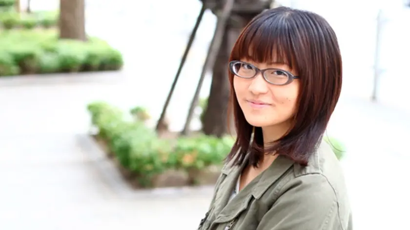 メガネナカノジョ 梨香