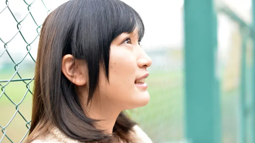 現役なでしこにオナニー見せつけ 心音