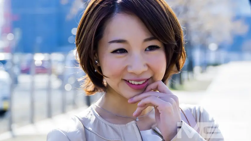 奥様の下着が見たいです。何色ですか？「赤です」巣鴨でお買い求めですか？