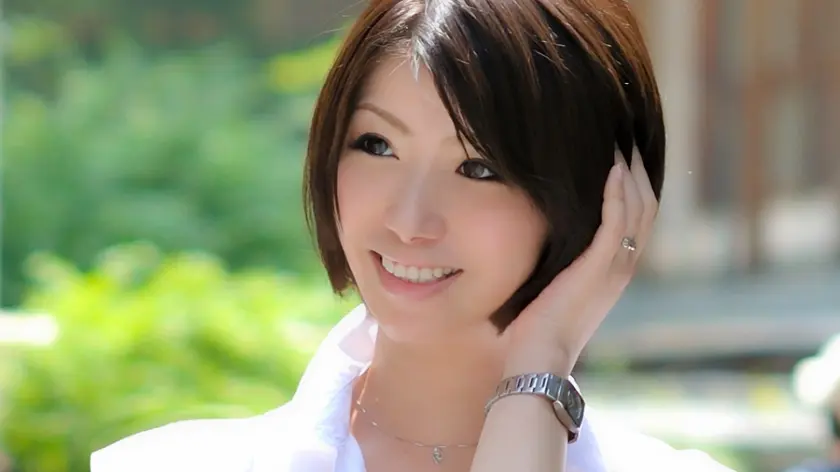 温泉地で開放的になった人妻と露天風呂で火照ったカラダをほぐしたら淫乱人妻さんに豹変？背中を向けて立ちバックからの挿入を要求してくるじゃありませんか！なんてけしからん女なんだ！