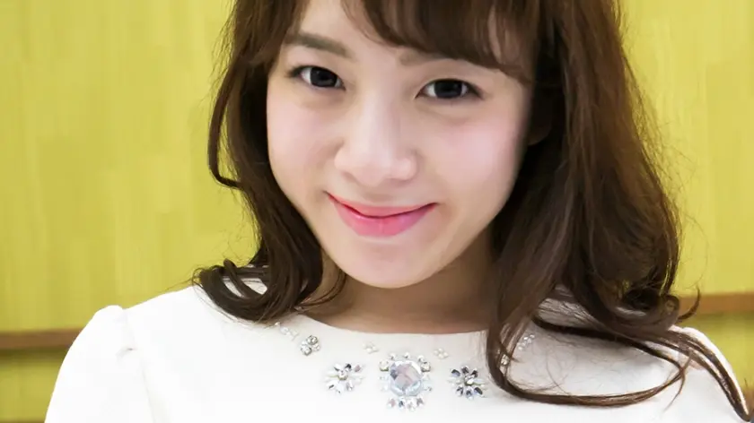 巨乳人妻なつみさん28歳の本気イカセ