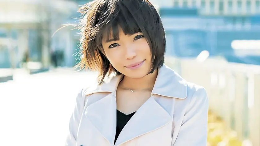 ショートカットが似合いすぎな可愛い営業ウーマンさおりちゃん 21歳