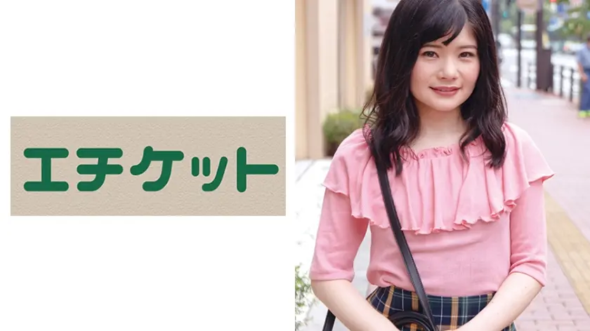 素股でこすっているだけでビクっといっちゃう敏感なクリの持ち主にはしれ～と生挿入！たいして動かしてないのにすぐにイっちゃう敏感マン子！いざ見参！ りかちゃん・アルバイト