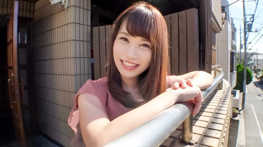 【初撮り】【きめ細かい肌】【潮吹き】恥ずかしがっていた現役介護士、カメラの前で大声を出し痴態を魅せる。 応募素人、初AV撮影 109